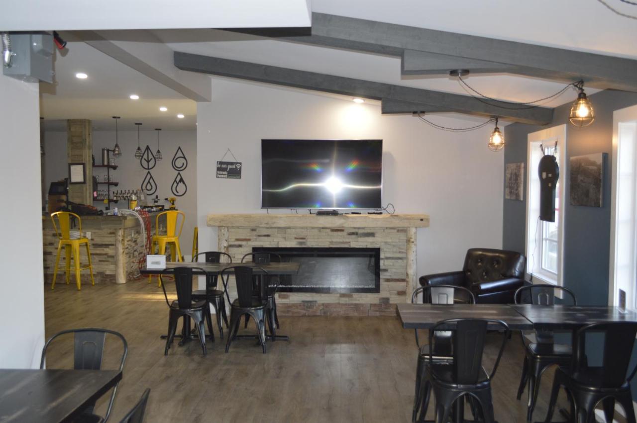 Bumblebee Bight Inn Pilley's Island 外观 照片